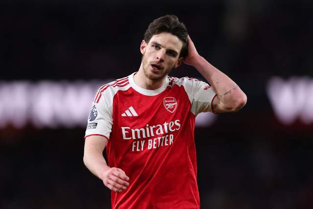 2-0!1.2亿天王低迷,16岁天才闪耀,阿森纳拒绝爆冷,曼城无退路