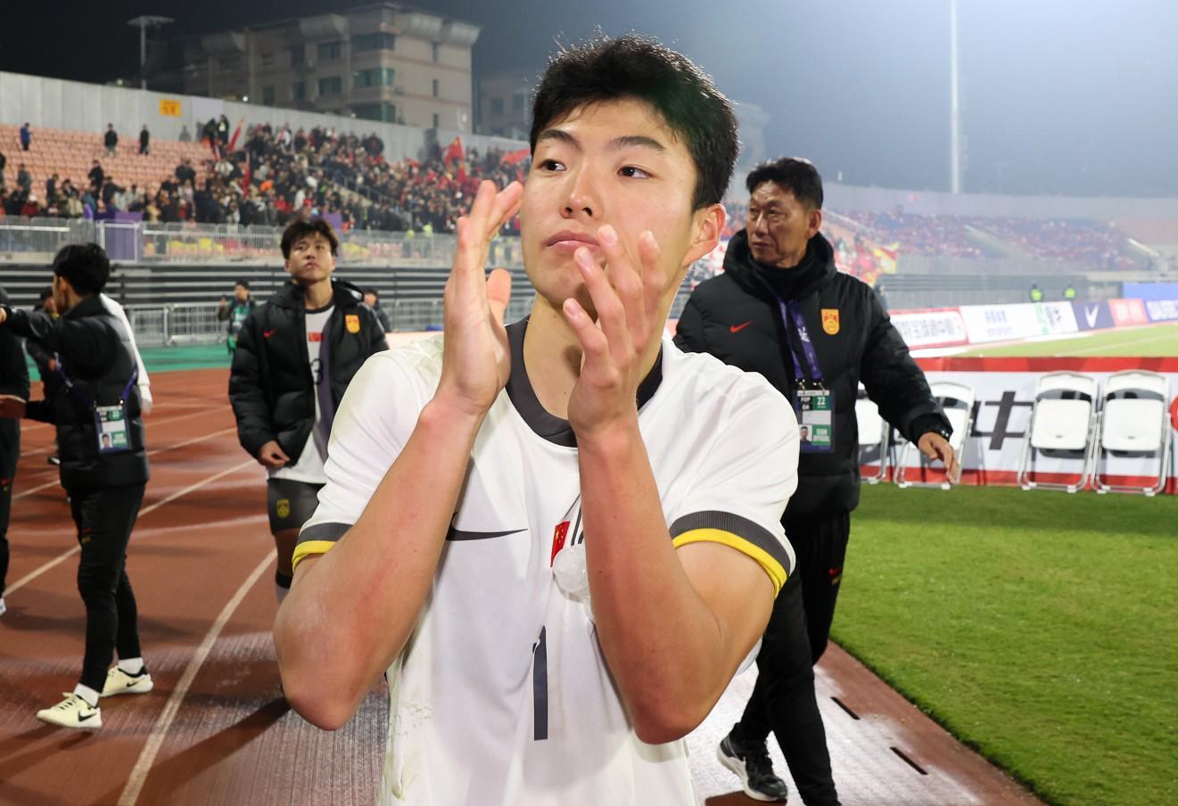 何思凡：努力没有被辜负；后面肯定是朝着冠军去奋斗